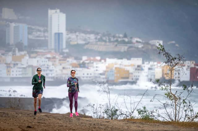 Czy warto biegać codziennie? Odkryj korzyści i zagrożenia Czy warto biegać codziennie? Odkryj korzyści i zagrożenia